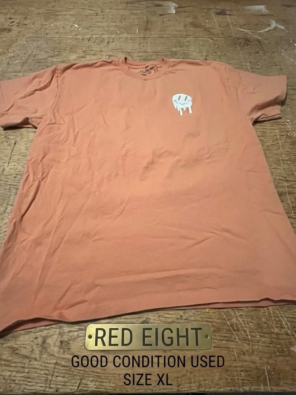 Red Eight Men's Smiley Graphic Tee - XL